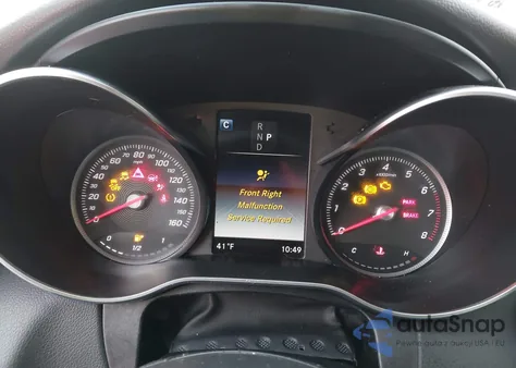 2018 Mercedes-Benz C 300 4Matic z USA, uszkodzony, nr VIN 55SWF4KB7JU259455